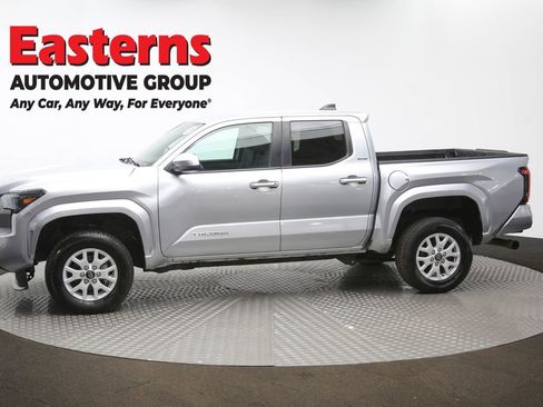 Used 2024 Toyota Tacoma SR5 RWD image 57