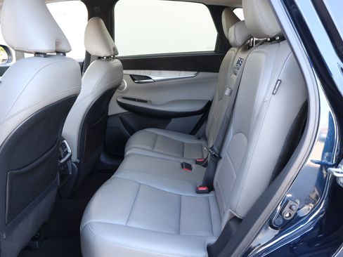 Certified 2023 INFINITI QX50 Sensory image 17