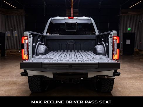 Used 2026 Ford F250 Platinum AWD/4WD image 9