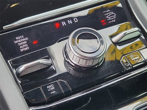 Used 2022 Jeep Grand Cherokee Trailhawk w/ Luxury Tech Group III image 27