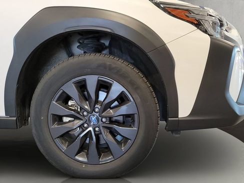 Used 2025 Subaru Outback Onyx Edition AWD/4WD image 32