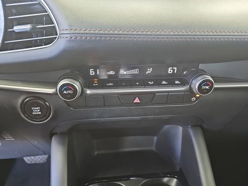 Used 2024 MAZDA MAZDA3 s FWD image 22