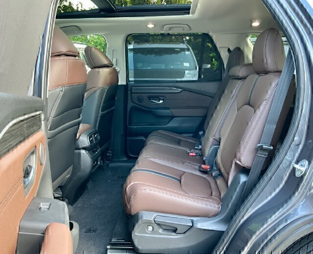 New 2026 Honda Pilot Touring image 17