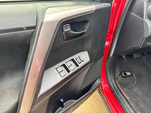 Used 2017 Toyota RAV4 LE w/ Carpet Mat Package FWD image 25