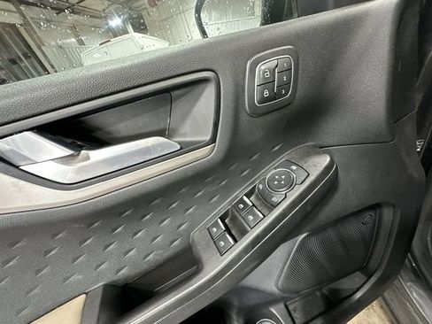 Used 2020 Ford Escape SEL AWD/4WD image 19