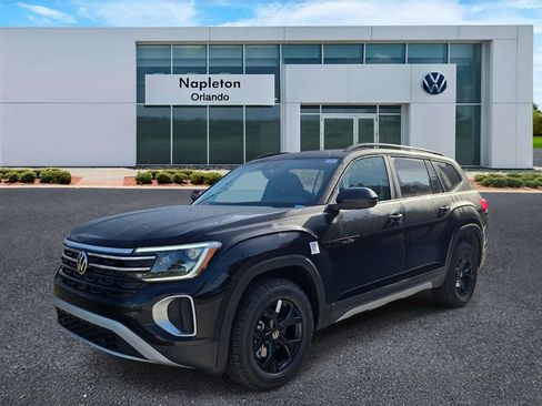 New 2026 Volkswagen Atlas Peak Edition AWD/4WD image 1