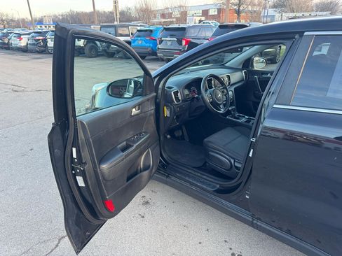 Used 2017 Kia Sportage LX AWD/4WD image 13