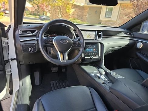 Certified 2023 INFINITI QX55 Luxe w/ Cargo Package image 6