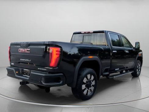 Used 2024 GMC Sierra 2500 Denali w/ Denali Reserve Package AWD/4WD image 27