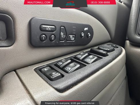 Used 2005 Chevrolet Tahoe Z71 w/ Preferred Equipment Group AWD/4WD image 17