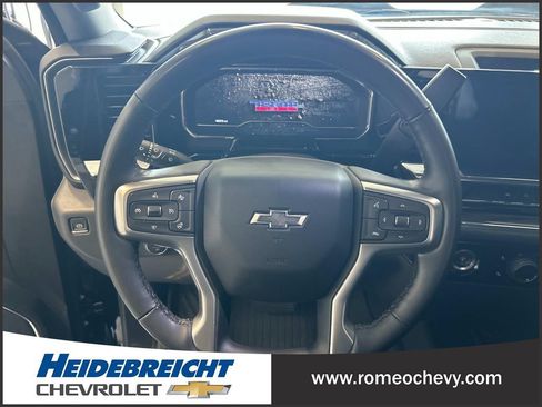 Used 2024 Chevrolet Silverado 1500 LT Trail Boss w/ Protection Package AWD/4WD image 18