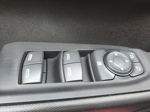 Used 2023 Chevrolet Silverado 1500 Custom image 38