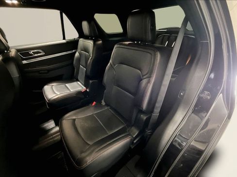 Used 2019 Ford Explorer Sport image 22