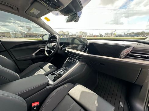 New 2025 Audi Q5 Premium Plus image 34