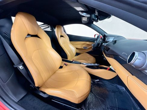 Certified 2020 Ferrari F8 Tributo RWD image 21