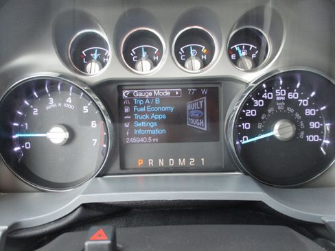 Used 2016 Ford F250 XLT w/ XLT Value Package image 22