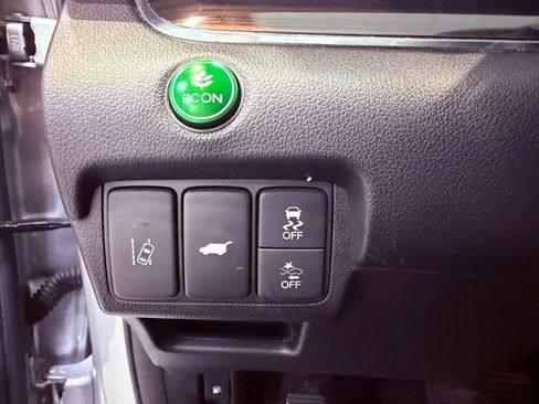 Used 2016 Honda CR-V Touring image 20