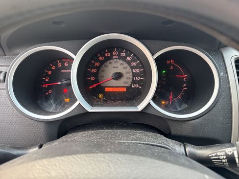 Used 2008 Toyota Tacoma PreRunner image 19