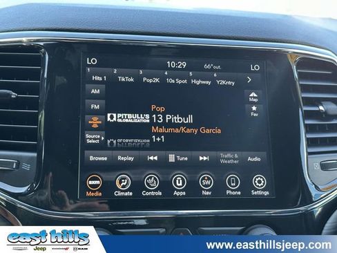 Used 2022 Jeep Grand Cherokee Laredo X AWD/4WD image 31