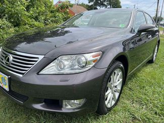 Used 2010 Lexus LS 460 AWD w/ Comfort Pkg image 1