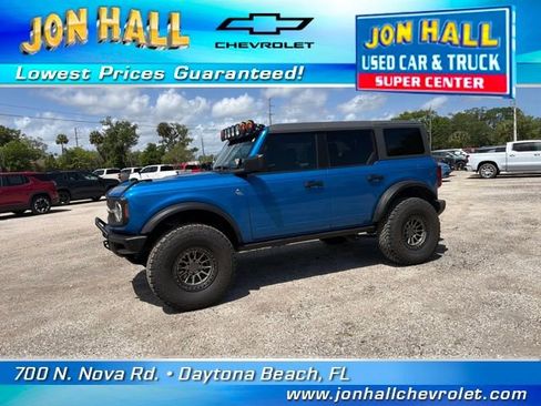 Used 2022 Ford Bronco Black Diamond image 3