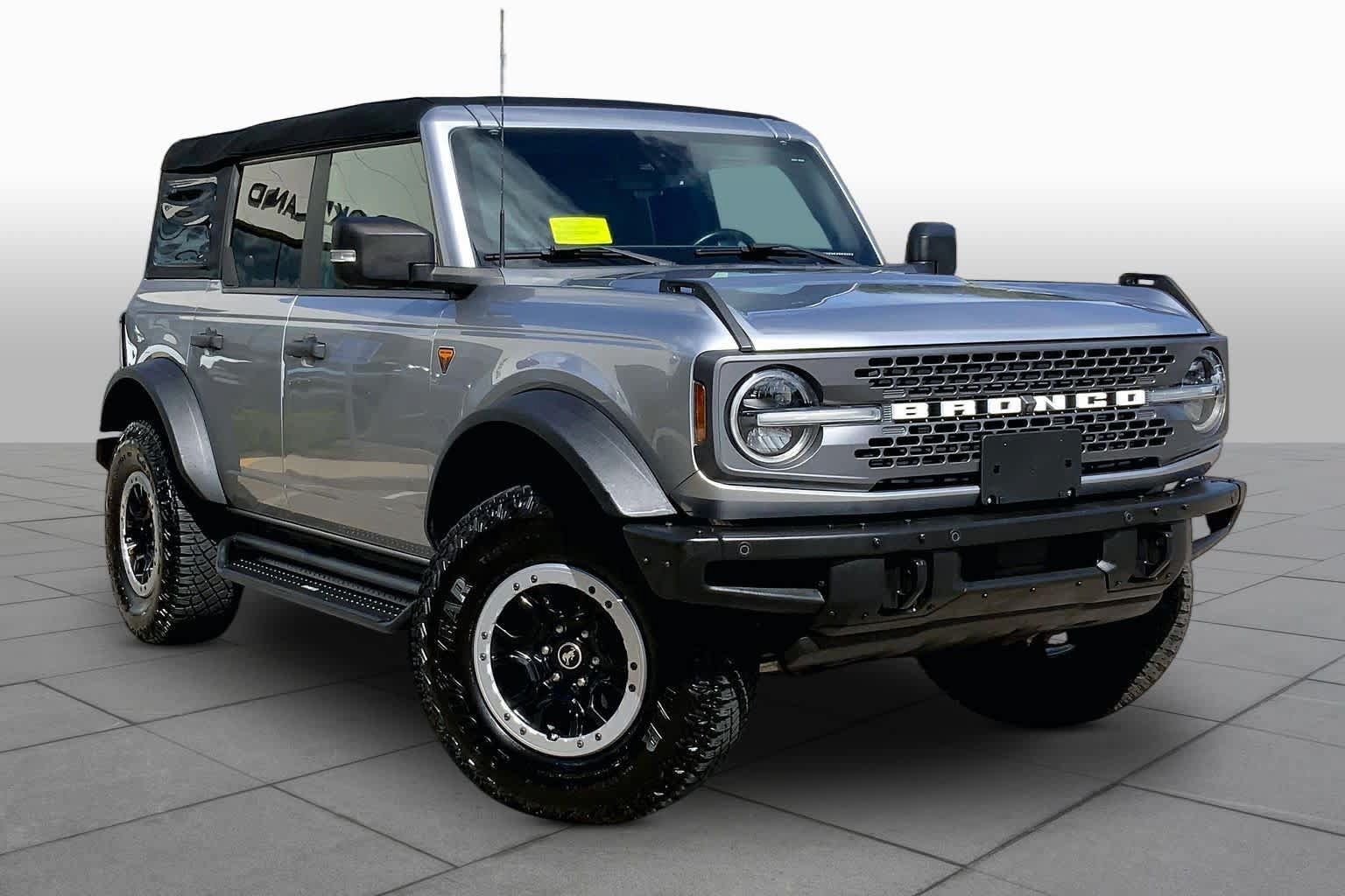 Used 2021 Ford Bronco Badlands AWD/4WD image 3
