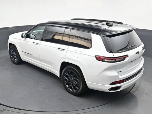 Used 2025 Jeep Grand Cherokee L Summit AWD/4WD image 28