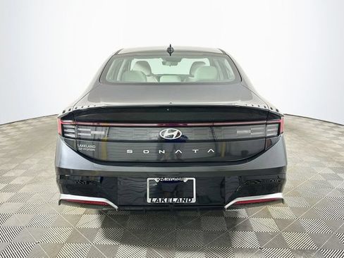 Used 2024 Hyundai Sonata SEL FWD image 4
