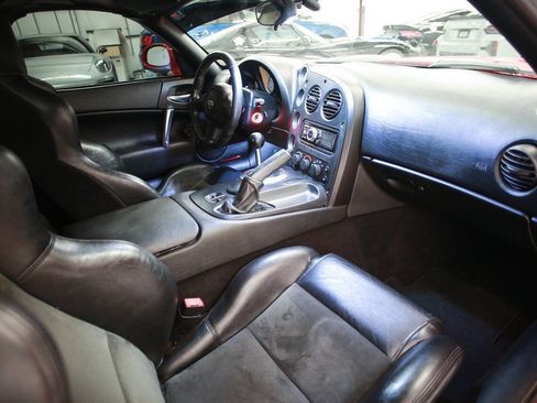 Used 2003 Dodge Viper SRT-10 image 17