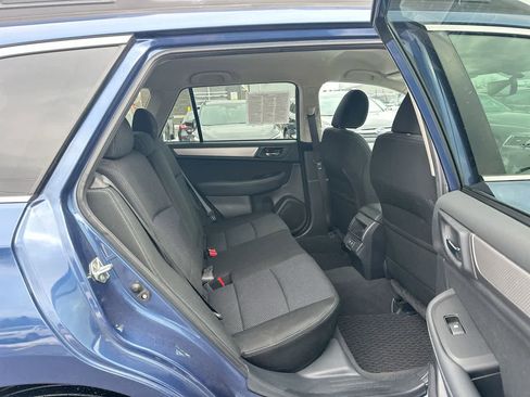Used 2019 Subaru Outback 2.5i Premium image 25