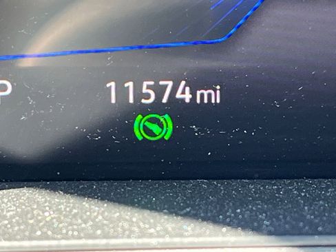 Used 2025 Volkswagen Jetta SE image 39