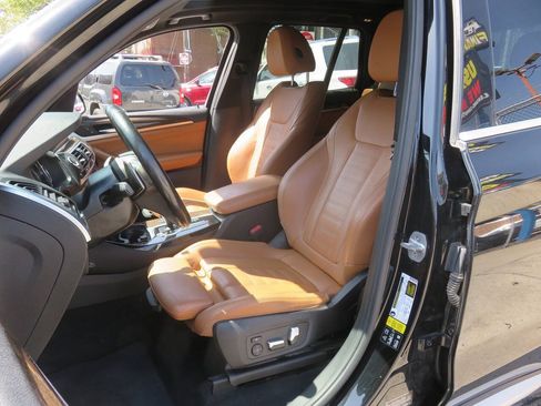 Used 2019 BMW X3 xDrive30i w/ Premium Package AWD/4WD image 10