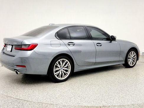 Used 2023 BMW 330i xDrive Sedan w/ Premium Package AWD/4WD image 5