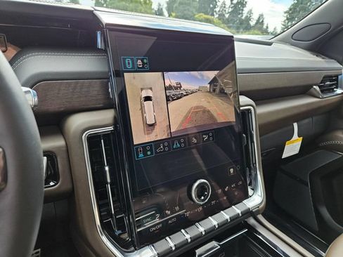 New 2026 GMC Yukon XL Denali Ultimate w/ LPO, Illumination Package AWD/4WD image 33