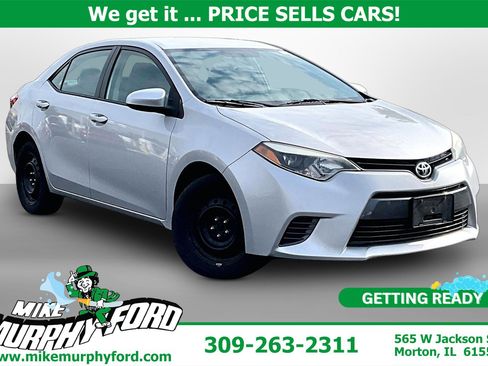 Used 2015 Toyota Corolla LE FWD image 1