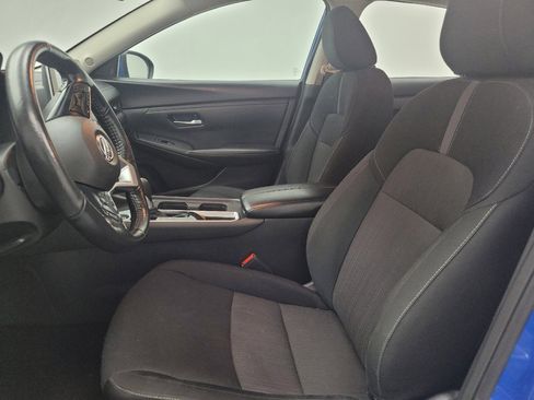 Used 2025 Nissan Sentra SV w/ All-Weather Package image 17