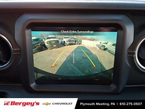 Used 2021 Jeep Wrangler Unlimited Sahara w/ Cold Weather Group image 20