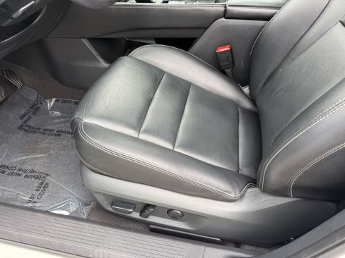 Used 2023 Nissan Rogue SL w/ SL Premium Package FWD image 14
