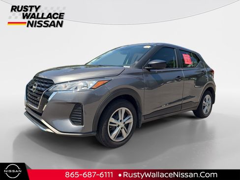 Certified 2025 Nissan Kicks Play S FWD image 1