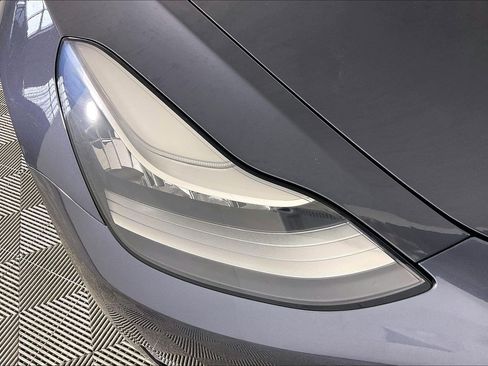 Used 2019 Tesla Model 3 image 31