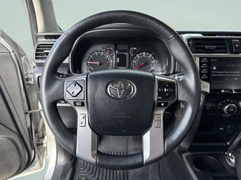 Used 2021 Toyota 4Runner SR5 image 41
