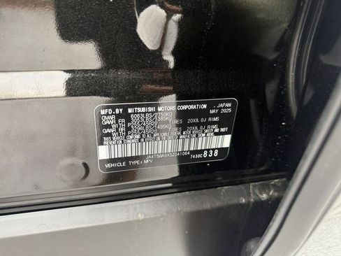 New 2025 Mitsubishi Outlander SEL image 36