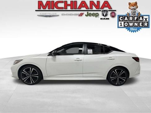 Used 2022 Nissan Sentra SR w/ SR Premium Package FWD image 1