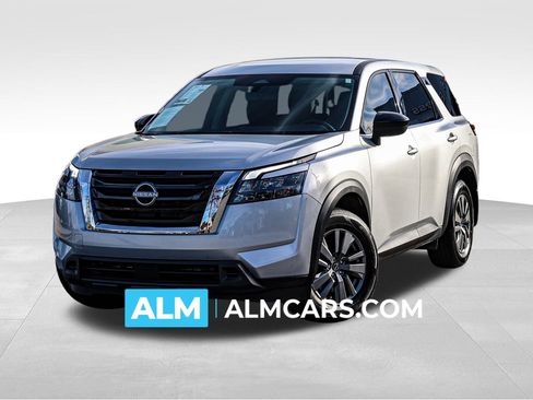 Certified 2025 Nissan Pathfinder S image 1