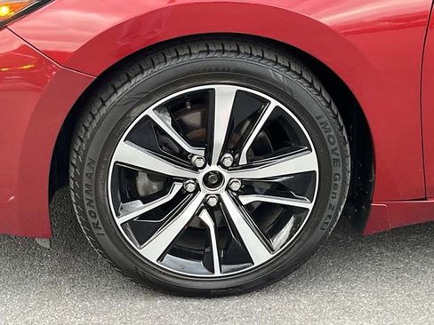 Used 2023 Nissan Maxima SL FWD image 11