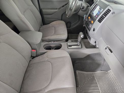 Used 2019 Nissan Frontier SV w/ Value Truck Package RWD image 15