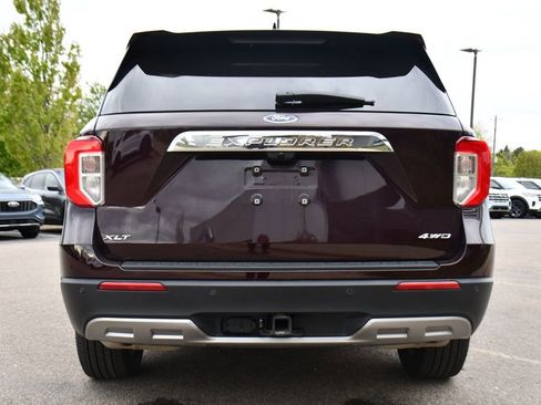 Used 2023 Ford Explorer XLT w/ Equipment Group 202A AWD/4WD image 5