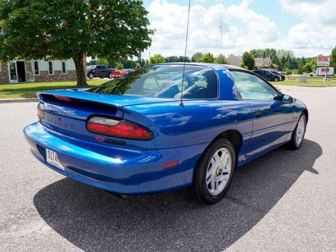 Used 1996 Chevrolet Camaro Z28 RWD image 3