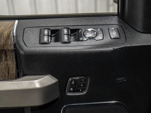 Used 2019 Ford F350 Lariat w/ Lariat Value Package AWD/4WD image 44