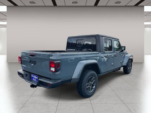 New 2026 Jeep Gladiator Sport AWD/4WD image 3